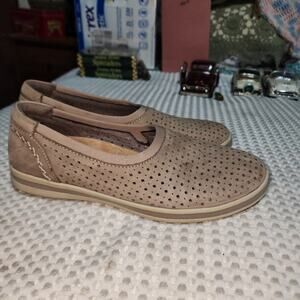 EARTH ORIGINS WOMENS SZ 8.5 BATINA FLATS SHOES
